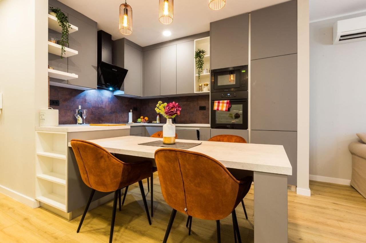 Karla'S Exclusive Central Apartment Задар Екстериор снимка